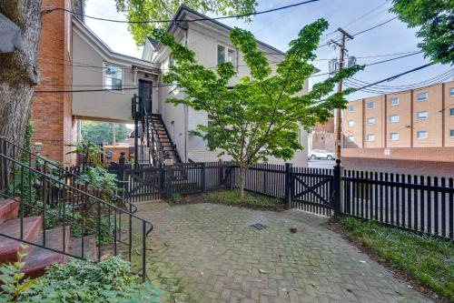 Charming Richmond Retreat Near Riverside Park! in Richmond, USA