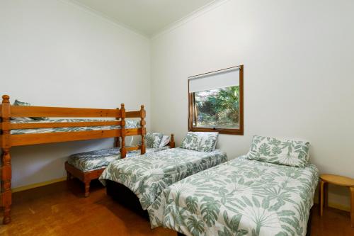 Currawong Beach Cottages Room Type - Bungalow with Garden View Currawong Beach Cottages Room Type - Bungalow with Garden View