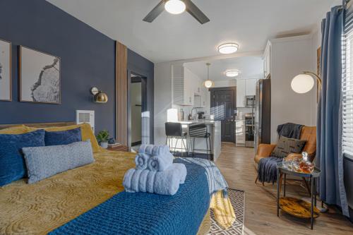 Modern National City Studio in National City, Vereinigte Staaten von Amerika