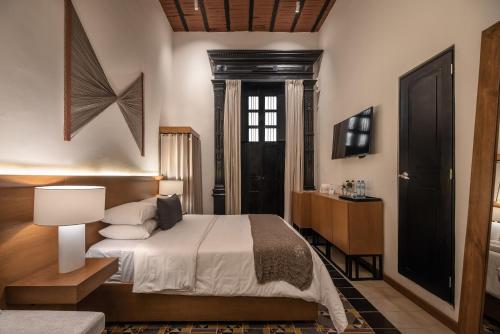 1 queen bed