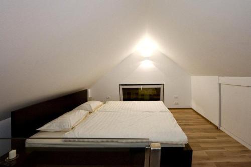 House Neza - image 2