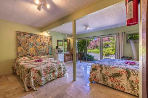 Plumeria Room on a Lush Farm on Maui's North Shore