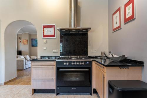 Kitchen, The Quinta Bio Pool, Swimming Pool, 3 Bedroom ensuites Villa in Vale de Eguas