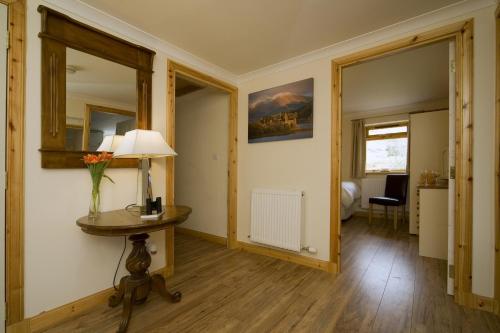 Clan Cottages - image 5