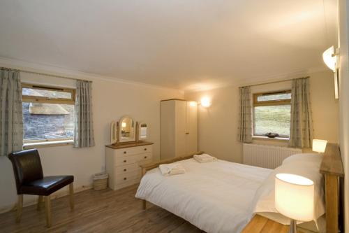 Clan Cottages - image 4