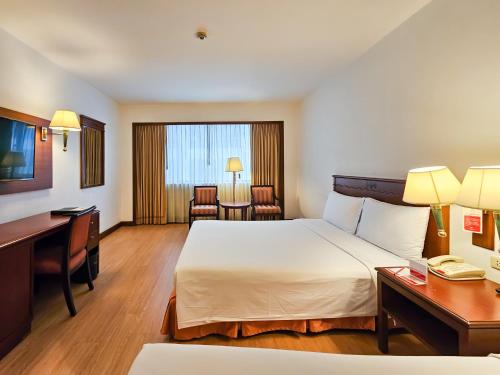 room detail thumbnail 1