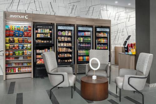 SpringHill Suites by Marriott New York Queens - main image