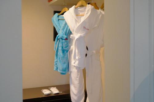 Premier Lake View King（Complimentary soft drinks and snacks in mini bar） image 7