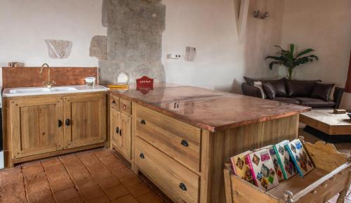 Chateau beyrin in Yenne