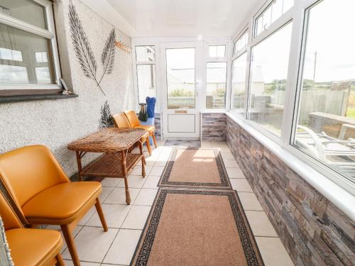 Porth Awyr - image 4