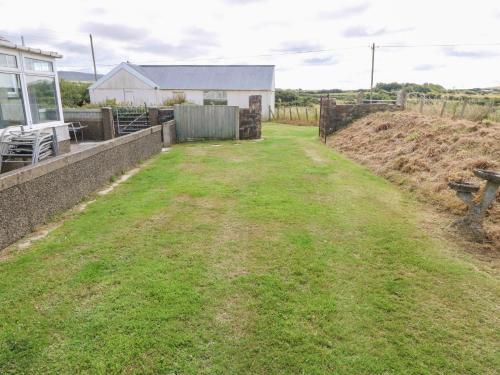 Porth Awyr - main image