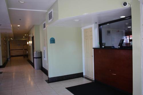 Rodeway Inn & Suites Hayward