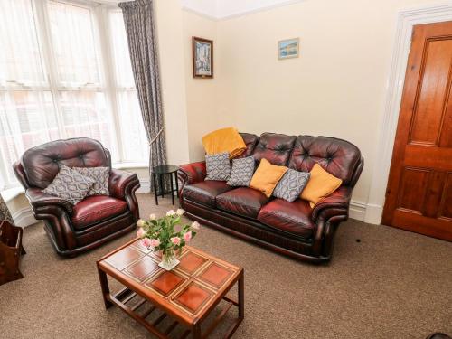 Lyndale Narberth - main image