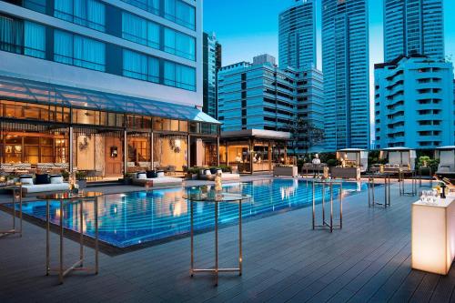 ล็อบบี้, แบงค็อก แมริออท มาร์คีส์ ควีนส์ปาร์ค (Bangkok Marriott Marquis Queen’s Park) near สถานีรถไฟฟ้าใต้ดินศูนย์การประชุมแห่งชาติสิริกิติ์