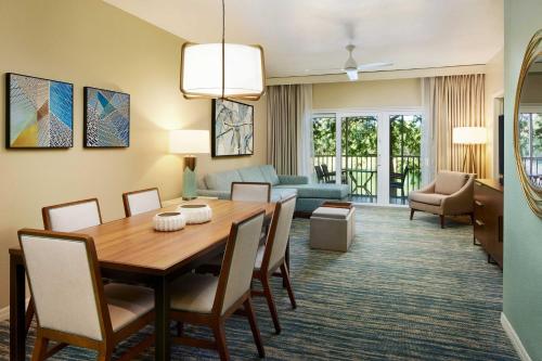 Sheraton Vistana Resort Villas Lake Buena Vista Orlando - image 13
