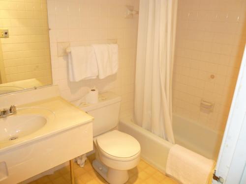Guest Keeper Inn - image 8