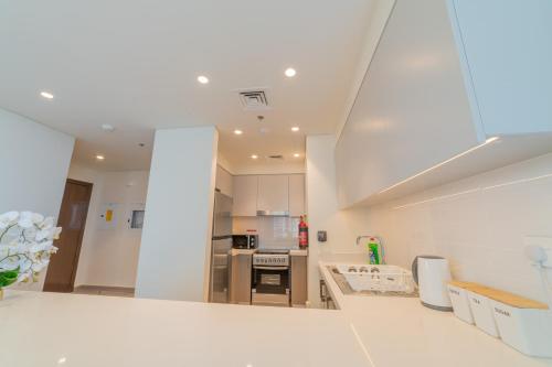 FIRST CLASS 2BR with full DUBAI BOULEVARD view, Dubai (Foto 3)