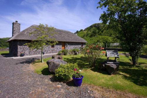 Clan Cottages - image 3