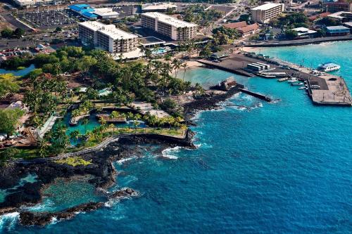 Courtyard by Marriott King Kamehameha's Kona Beach Hotel