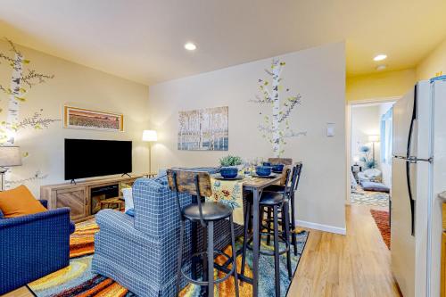 Cedars Hideaway B Cedars Hideaway B