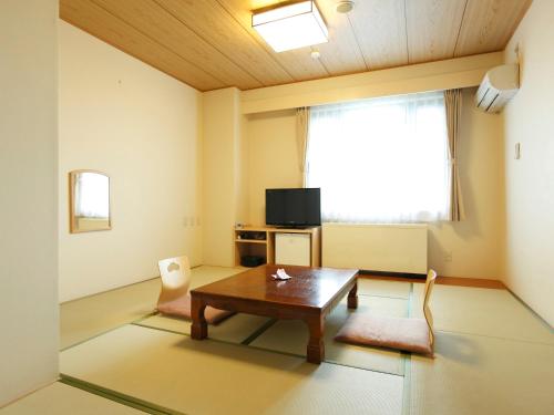 Japanese-Style Room