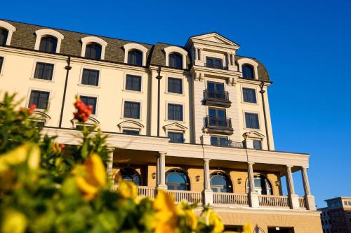 Hotel Carmichael, Autograph Collection in Carmel, USA