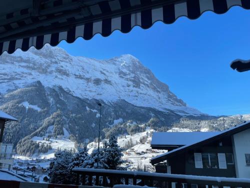 Basic Rooms Jungfrau Lodge - image 13