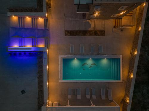 . Lithos Suites