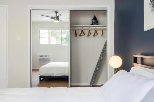 Brentwood 1BR w Pool nr San Vicente Blvd LAX-89, Los Angeles (fotografie 10)