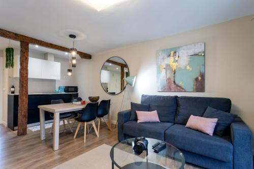  El Encanto del 12 by Unique Rooms in Burgos