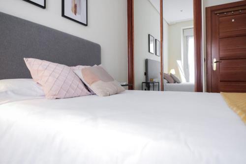 Brand new one bedroom apartment located in Chueca, Madrid (photo 8)