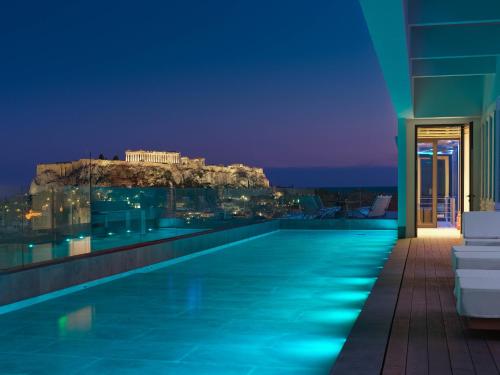 Басейн, NYX Esperia Palace Hotel Athens by Leonardo Hotels in Афіни