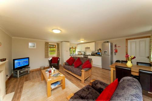 Clan Cottages - image 2