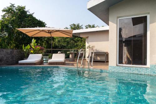 Rainforest Woods, Assagao, Goa - Luxury 4 BR Private Rooftop Pool - V5