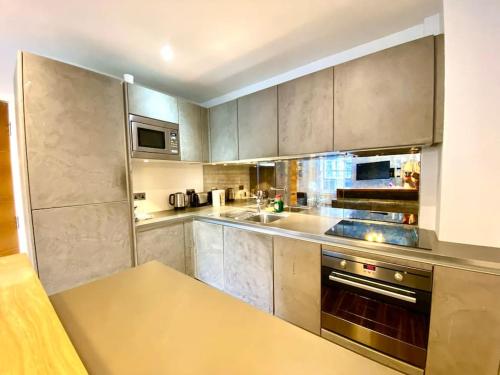 Stunning Little House On Poole Quay - Free Secure Parking & Wifi - In The Heart Of The Old Town - Gr - Bournemouth