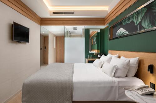 2 twin beds