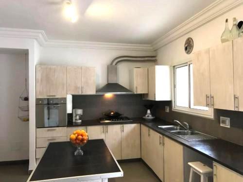 Konyha, La maison les pins Chambre d'hote chez l'habitant in La marsa