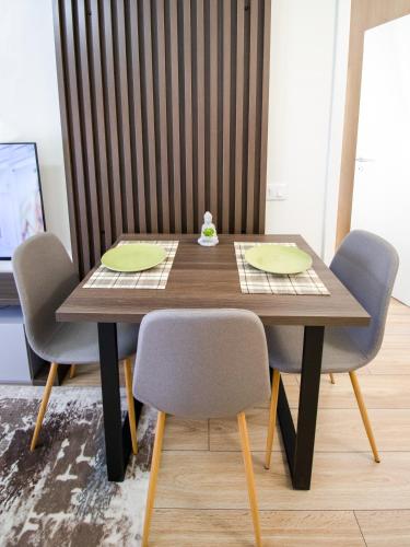 Luxury Apt in Mangalem21 Complex WiFi,AC, Tirana (photo 6)