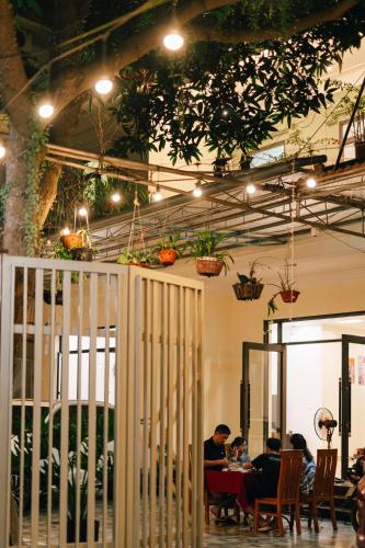Restaurant, Loop Homestay in Cua Lo Beach