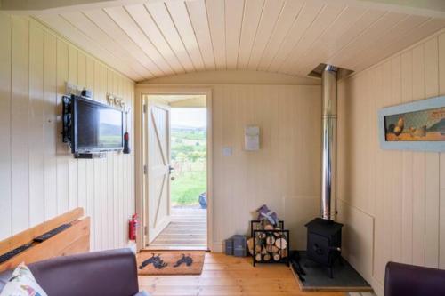 Shepherds Hut at The Retreat in Llanrhaeadr-ym-Mochnant
