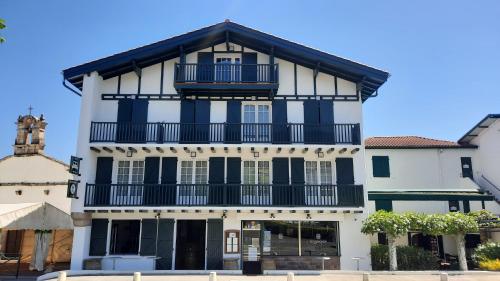 Hotel Trinquet Hotel de charme Saint-Pée-sur-Nivelle