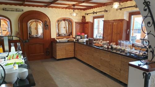 Étterem, Hotel Edelweiẞ garni - b&b in Berwang