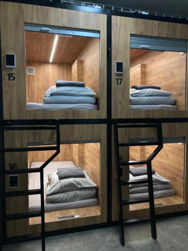Capsule hostel Erbenova, Прага