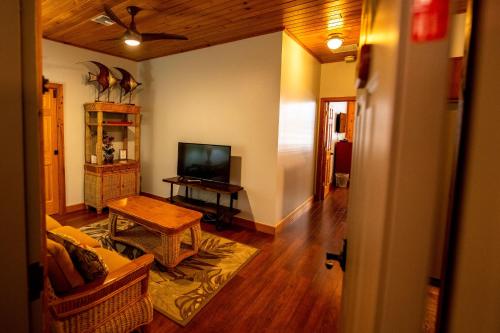 Jensen Beach Inn - image 11