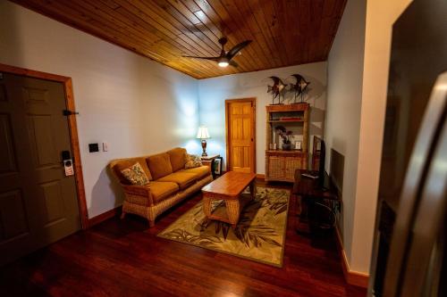 Jensen Beach Inn - image 7