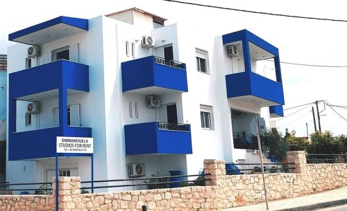 Emmanuela Apartments - image 11