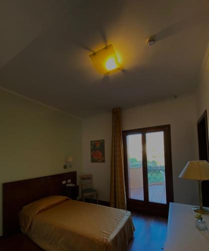 1 twin bed