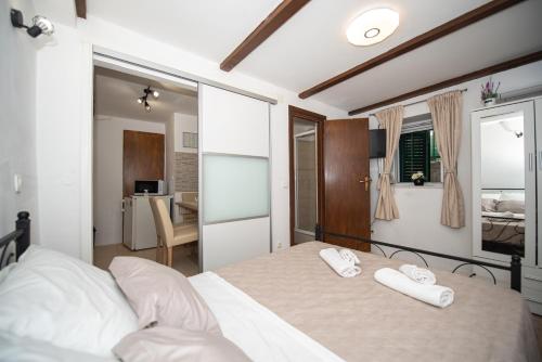 Room Blue Moon Split - Location saisonnière - Split