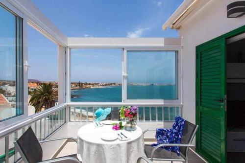Coral Bay apartamento frente a la playa - image 4