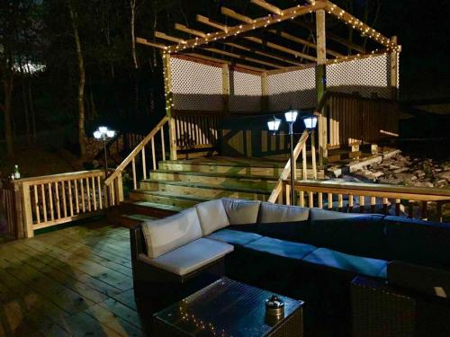 Beautiful, peaceful home with hot tub in Albrightsville, USA